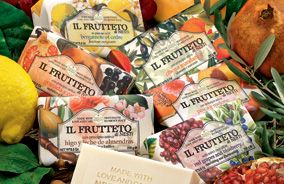 Мыло Черешня и красные ягоды Фруктовая серия Нести Данте, IL FRUTETTO Black Cherry and Red Berries Soap Nesti Dante, 250 гр Мыло Черешня и красные ягоды Фруктовая серия Нести Данте, IL FRUTETTO Black Cherry and Red Berries Soap Nesti Dante, 250 гр